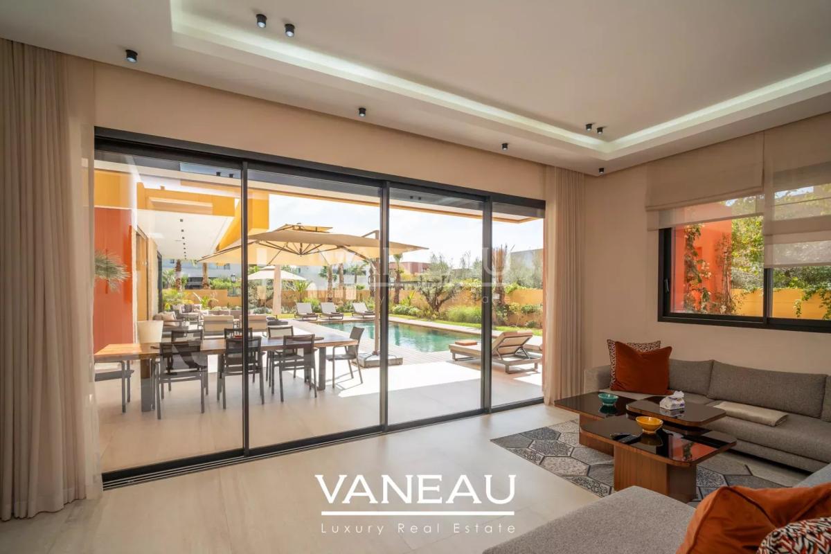 ***VILLA D'EXCEPTION DE 850m² SUR GOLF***