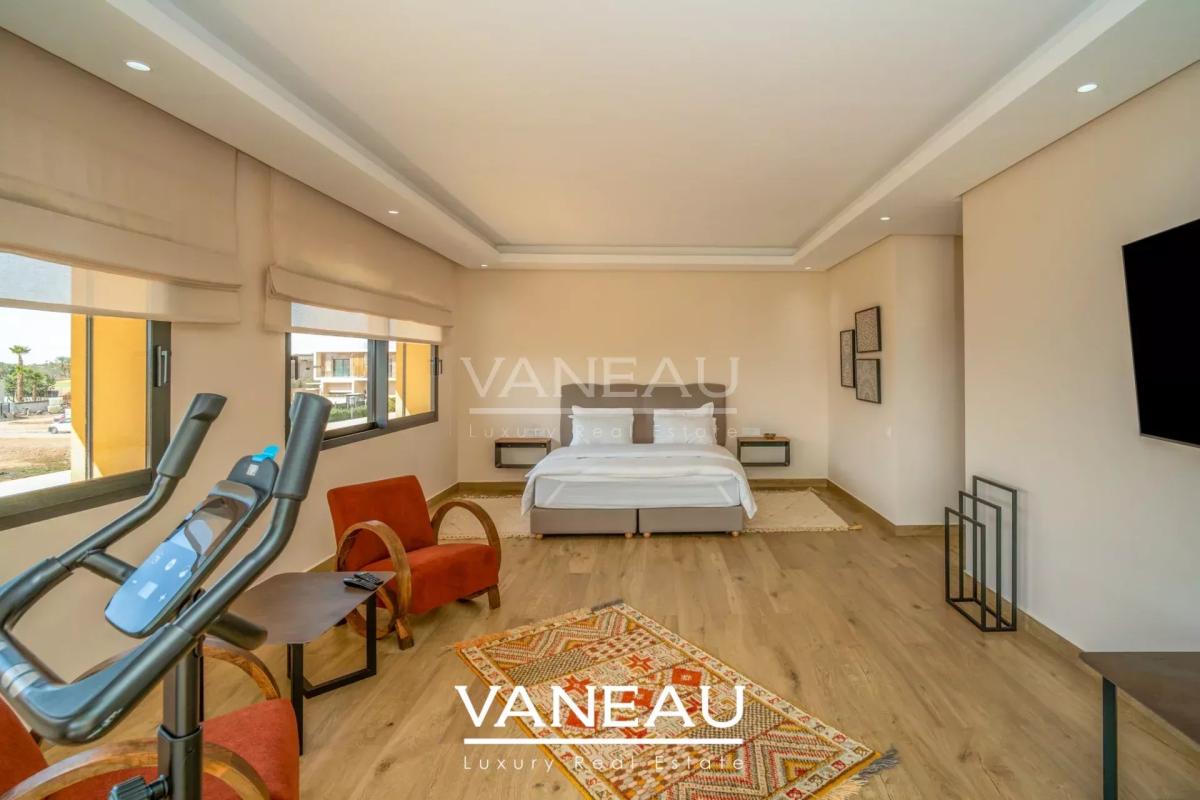 ***VILLA D'EXCEPTION DE 850m² SUR GOLF***