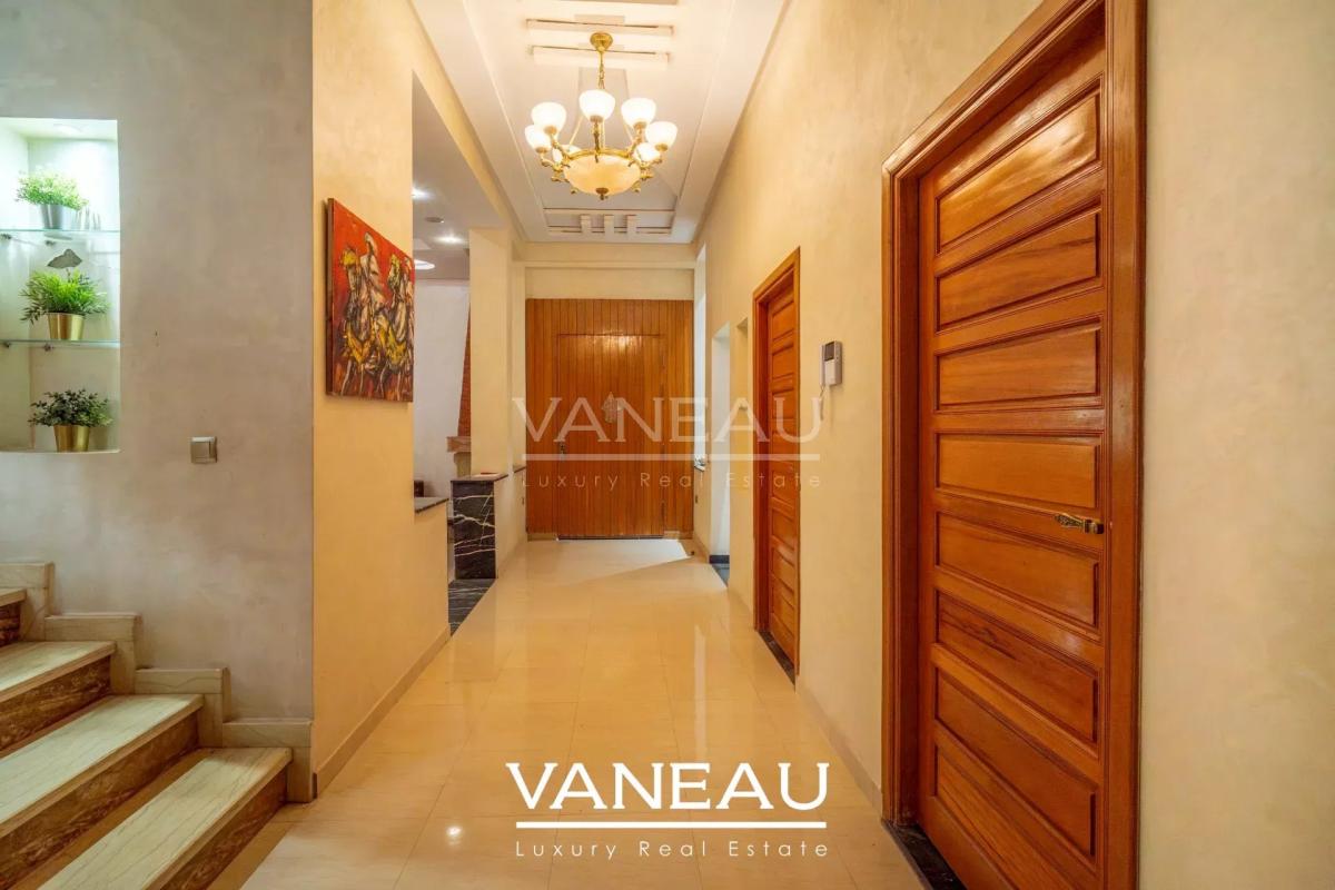 *** Villa de 505 m² sur golf prestigieux ***