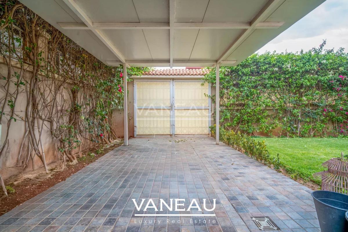 *** Villa de 505 m² sur golf prestigieux ***