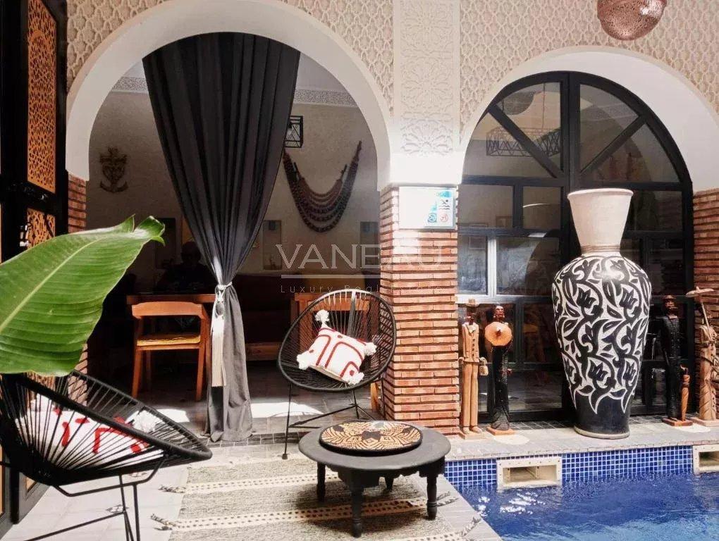 Trés beau riad maison d'hôtes 7 chambres en Médina