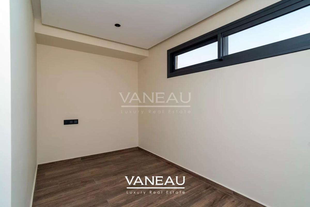 Villa de 500 m² habitable sur terrain arboré