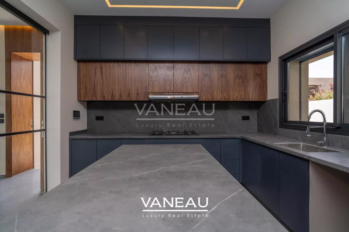 Villa de 500 m² habitable sur terrain arboré