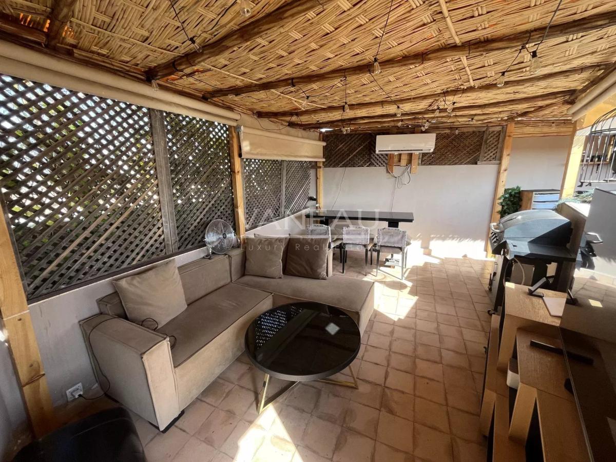 Appartement atypique  avec piscine  Dar El Bacha