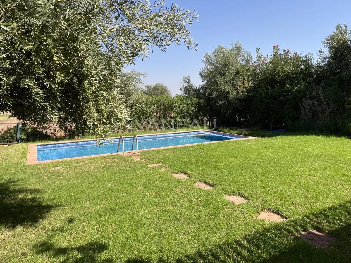 Belle villa 3 chambres front de golf route Ourika