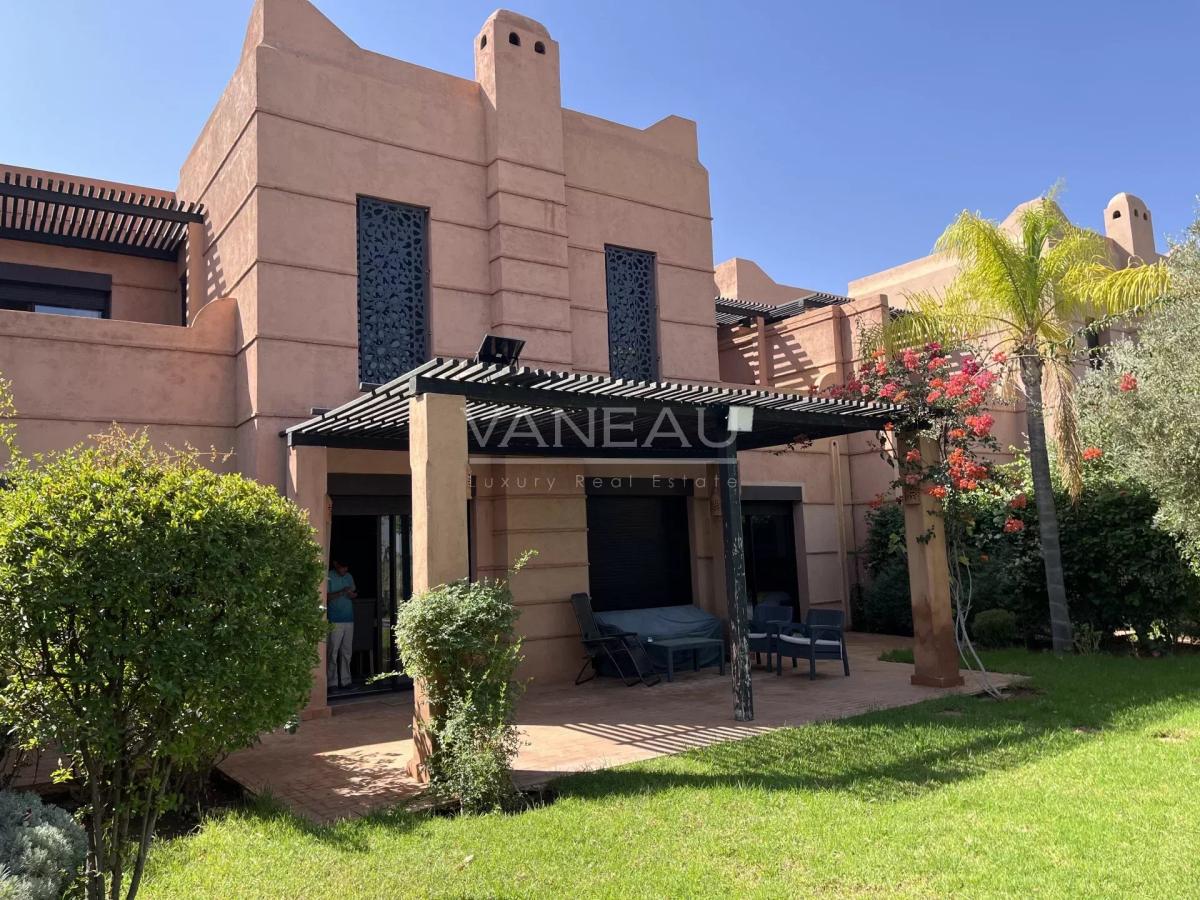 Belle villa 3 chambres front de golf route Ourika