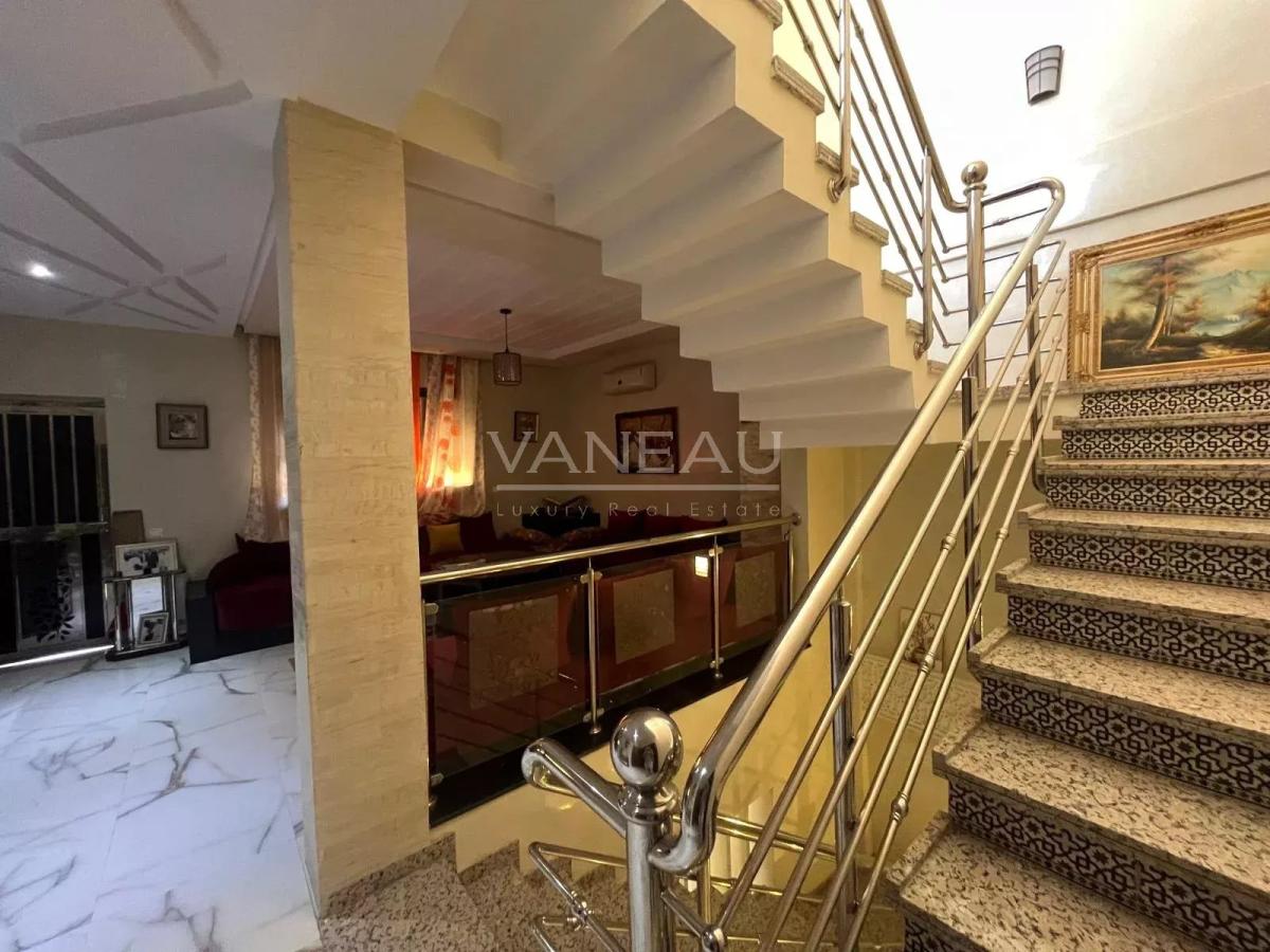 Maison familiale avec piscine Targa