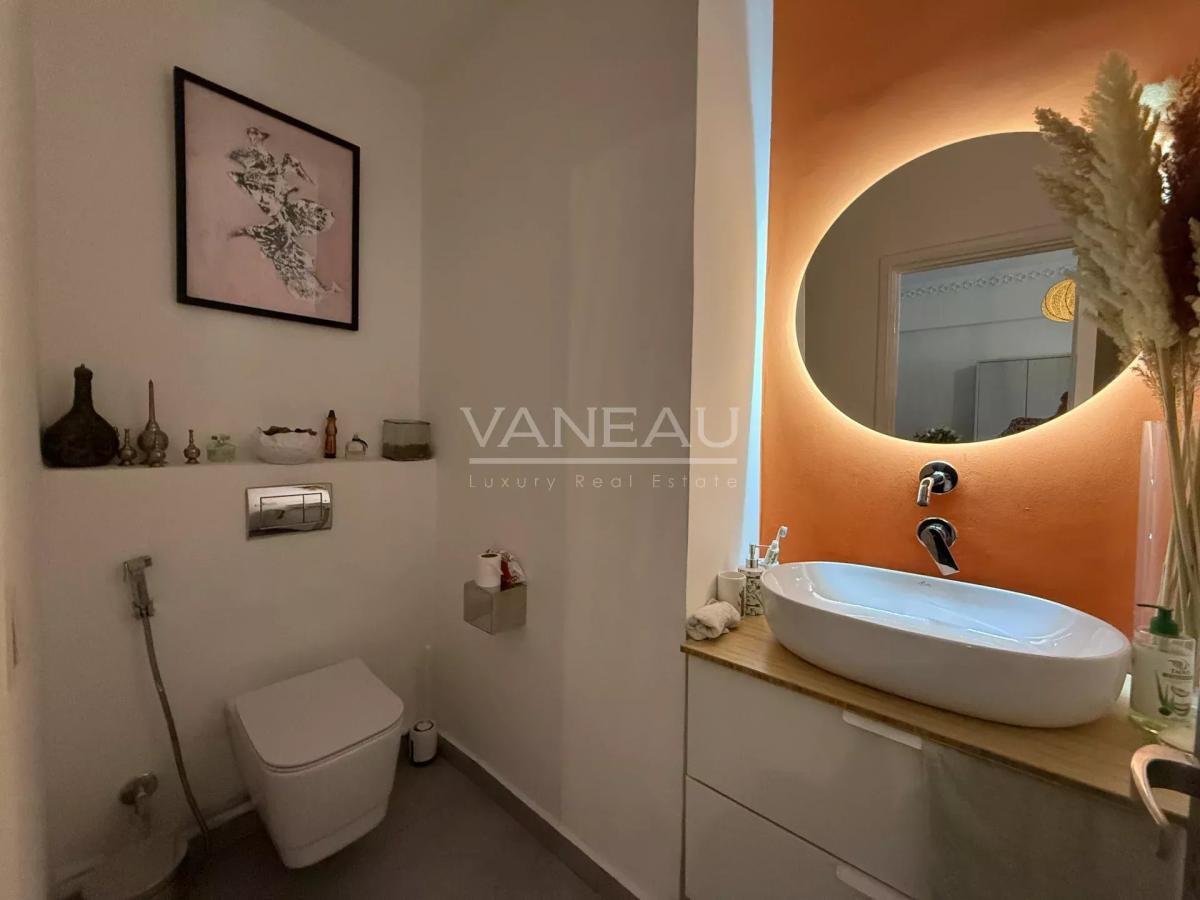 APPARTEMENT 2 CHAMBRES 5 ème étage