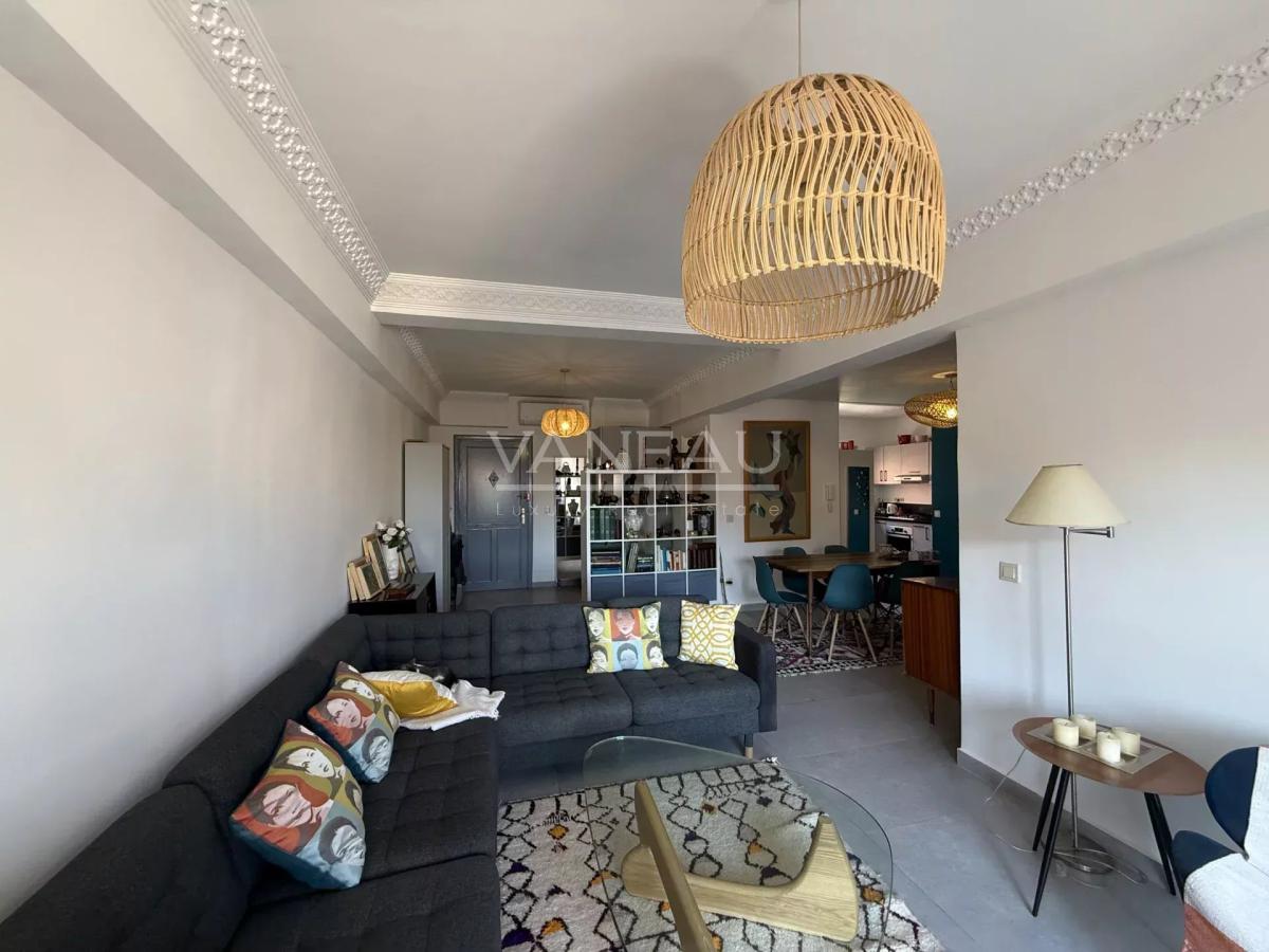 APPARTEMENT 2 CHAMBRES 5 ème étage