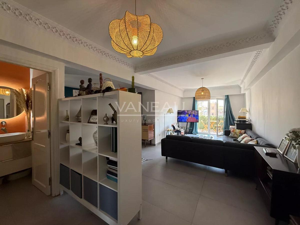 APPARTEMENT 2 CHAMBRES 5 ème étage