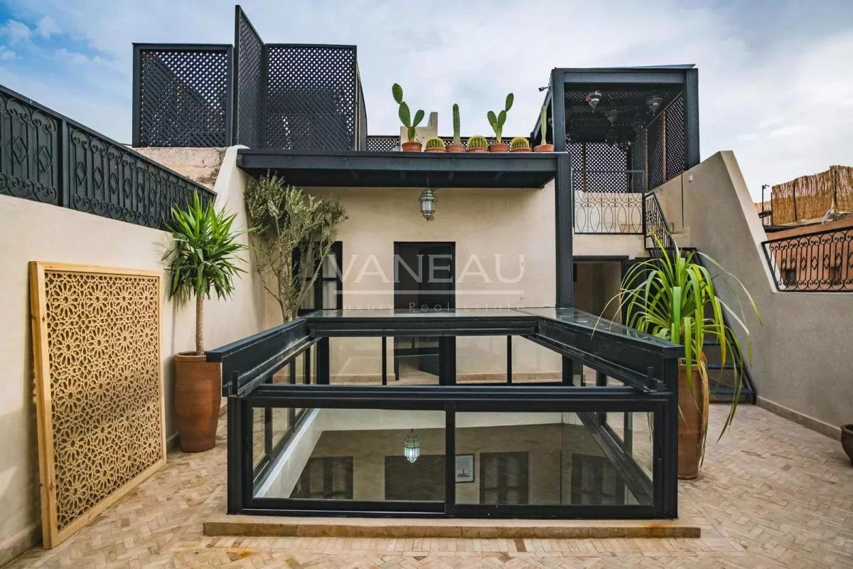 Riad trois chambres avec bassin et vue Koutoubia