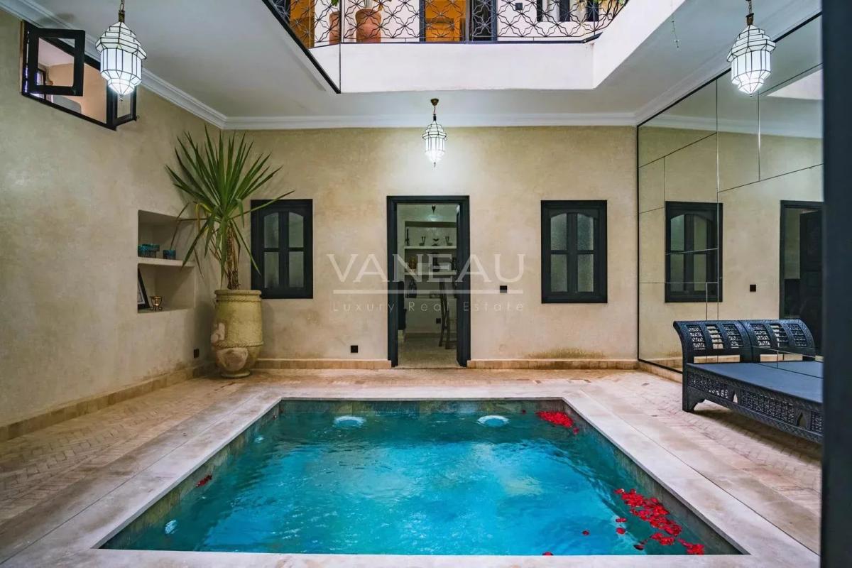 Riad trois chambres avec bassin et vue Koutoubia
