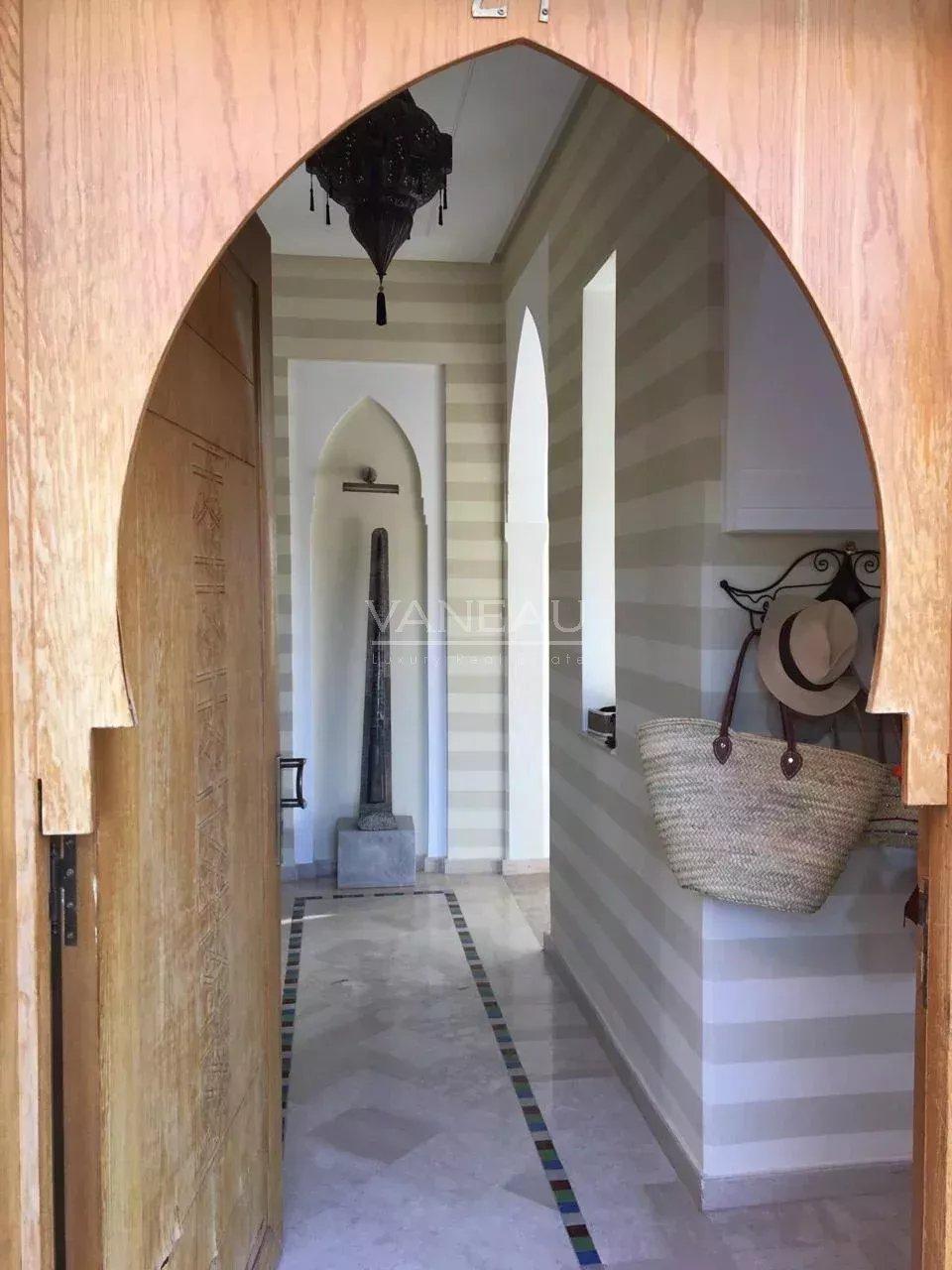 Jolie villa 3 chambres route de Fes avec piscine