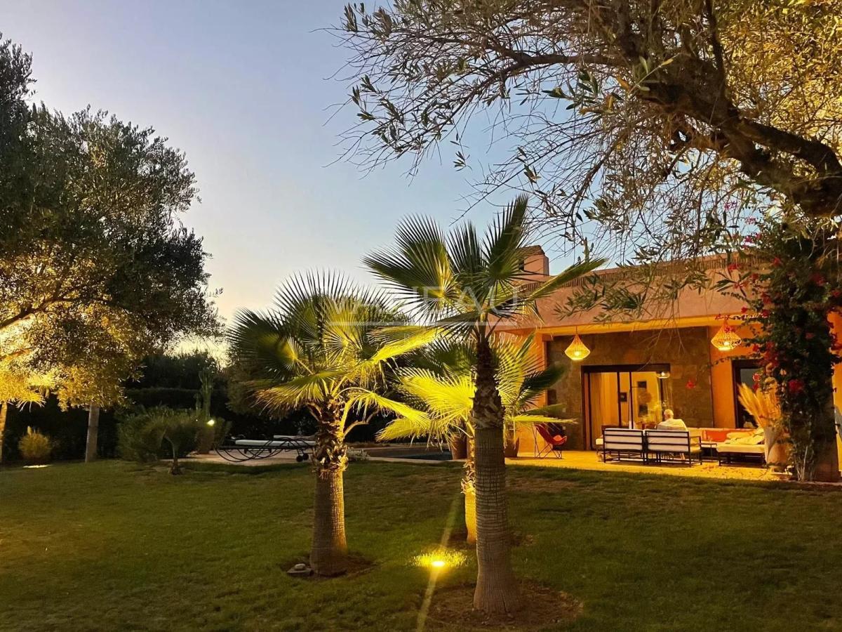 Jolie villa 3 chambres route de Fes avec piscine