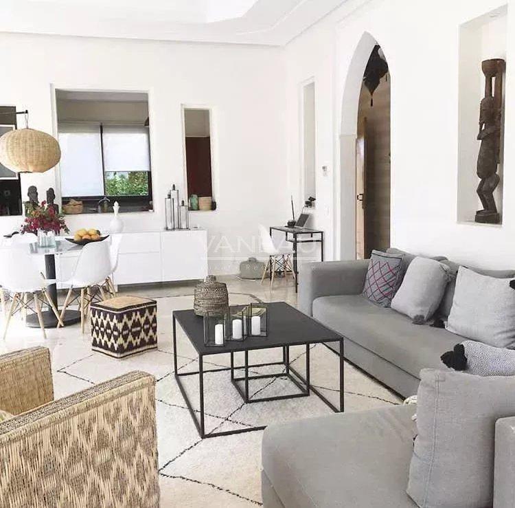 Jolie villa 3 chambres route de Fes avec piscine