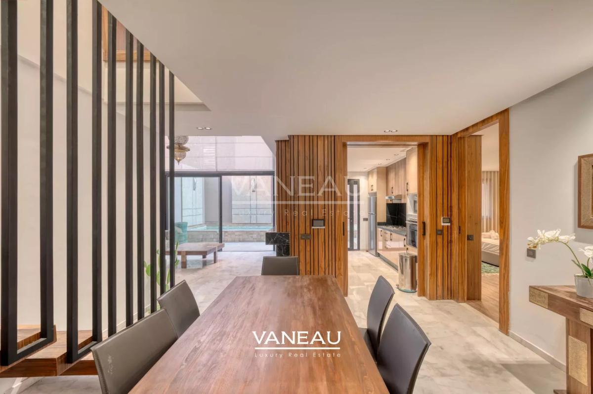 Luxueux Duplex avec Piscine Privative au Cœur de Victor Hugo