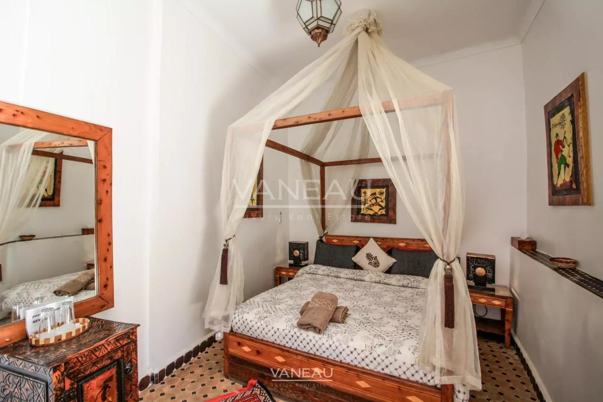 MARRAKECH MAISON D'HÔTES DE 7 CHAMBRES PISCINE SUR LA TERRASSE À