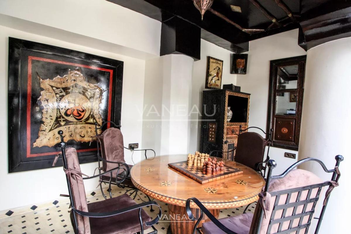 MARRAKECH MAISON D'HÔTES DE 7 CHAMBRES PISCINE SUR LA TERRASSE À