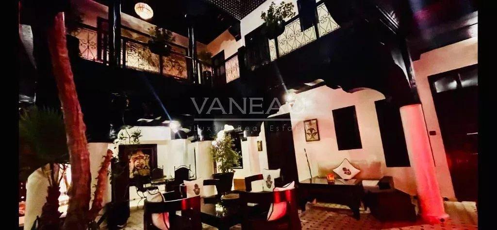 MARRAKECH MAISON D'HÔTES DE 7 CHAMBRES PISCINE SUR LA TERRASSE À