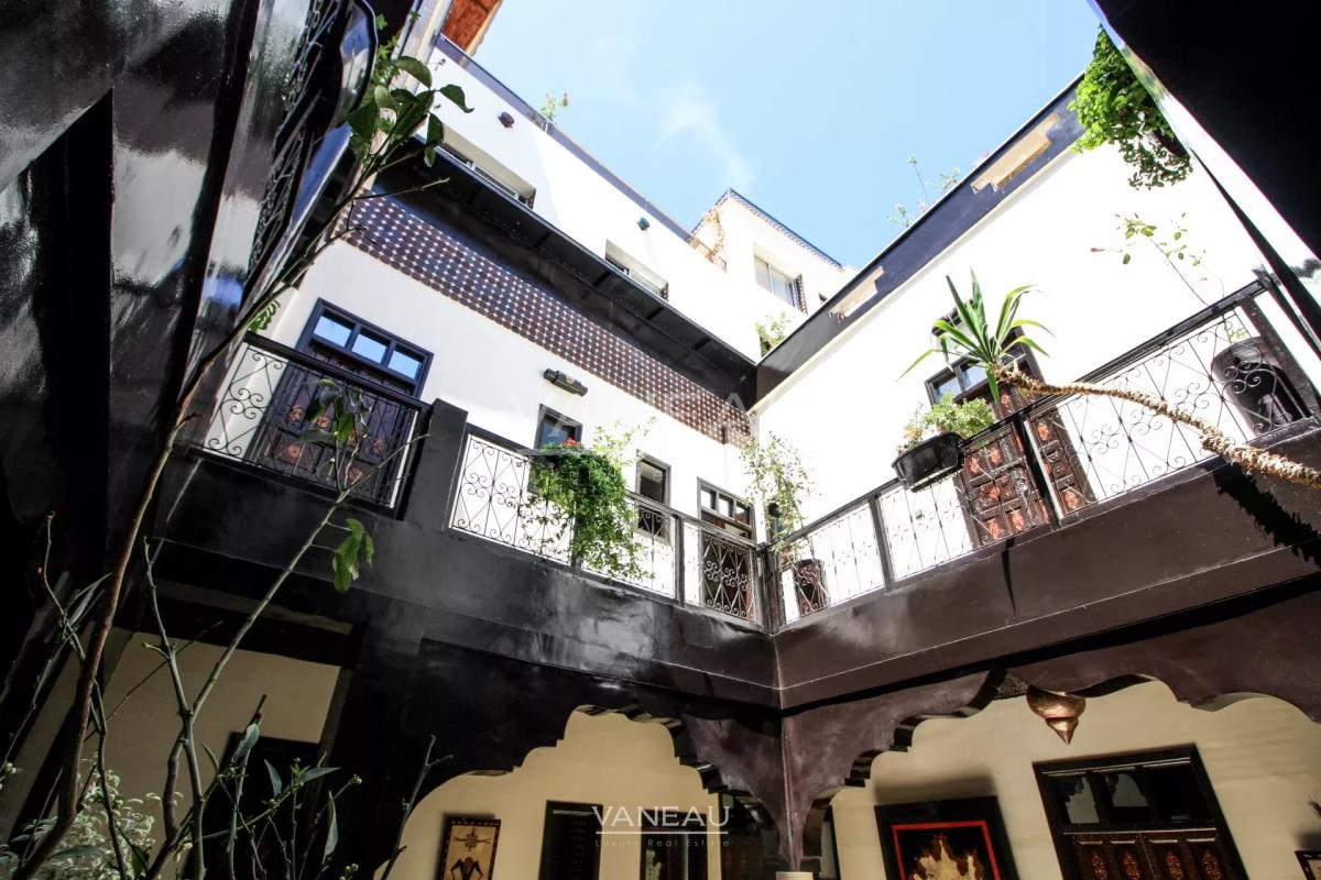 MARRAKECH MAISON D'HÔTES DE 7 CHAMBRES PISCINE SUR LA TERRASSE À