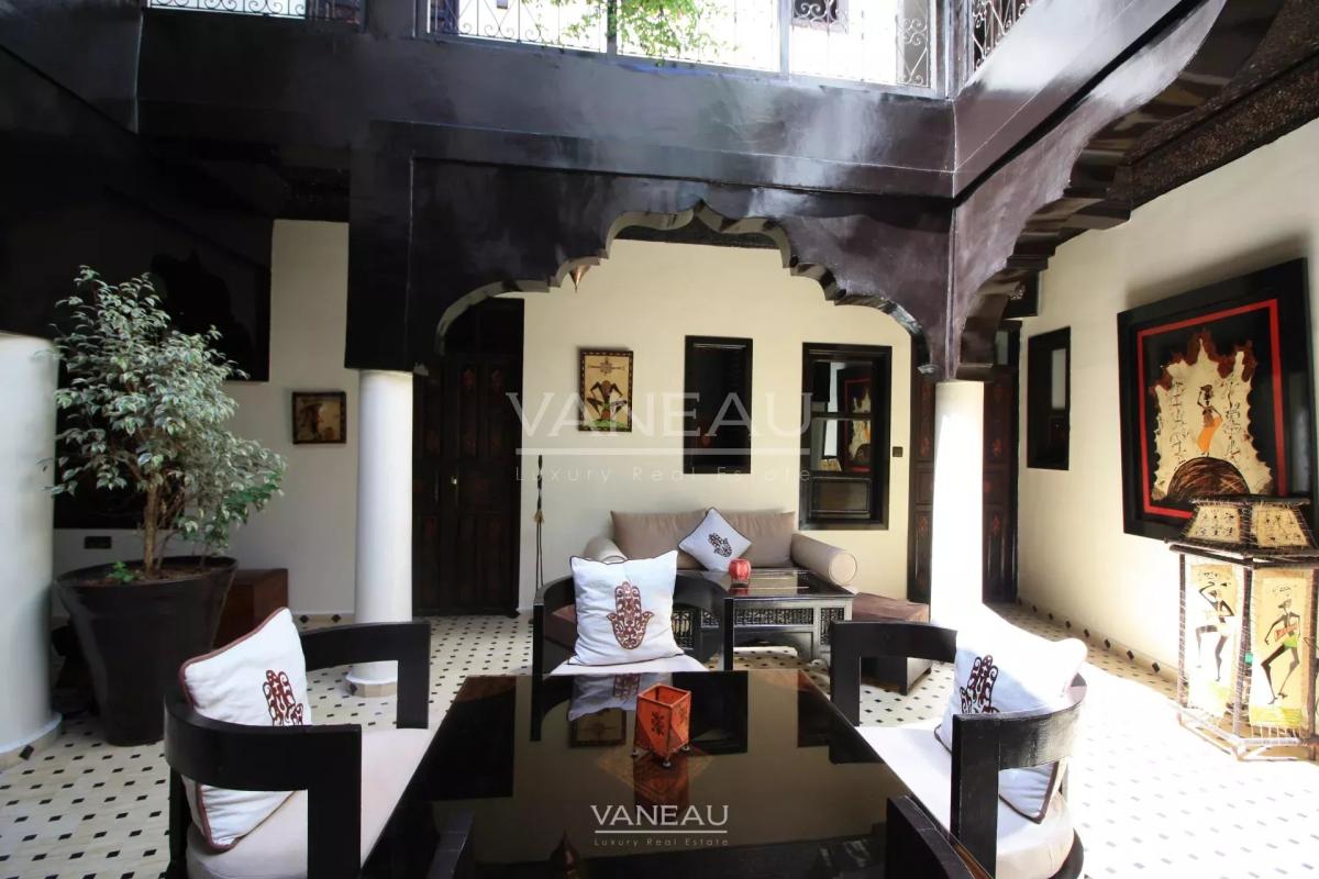 MARRAKECH MAISON D'HÔTES DE 7 CHAMBRES PISCINE SUR LA TERRASSE À