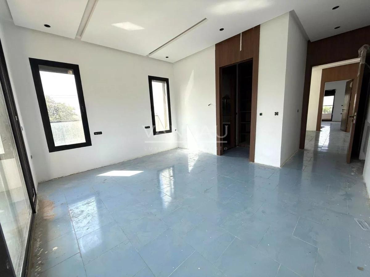 Villa à vendre sur Bouskoura Ville Verte -  1 300 m²