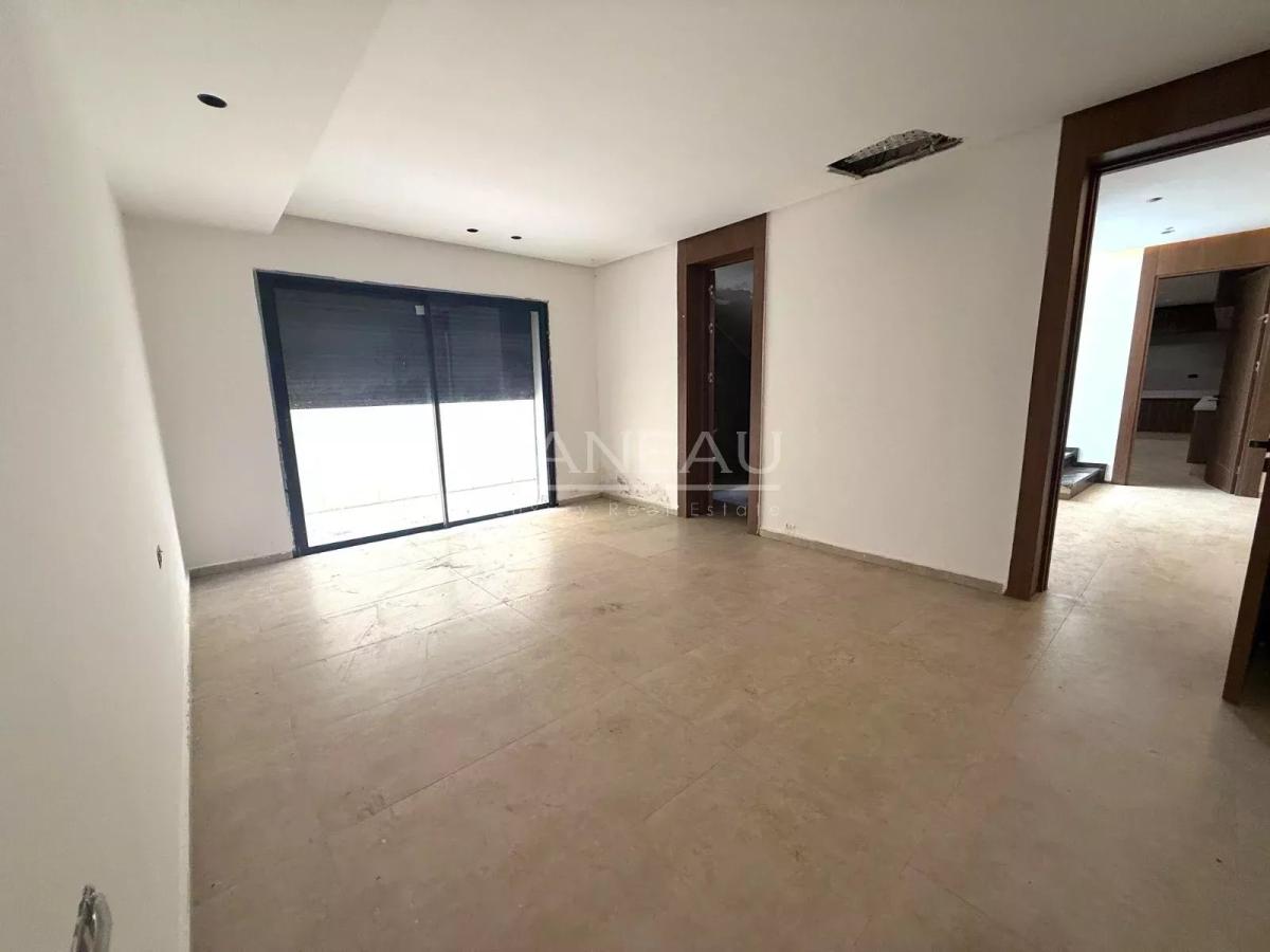 Villa à vendre sur Bouskoura Ville Verte -  1 300 m²