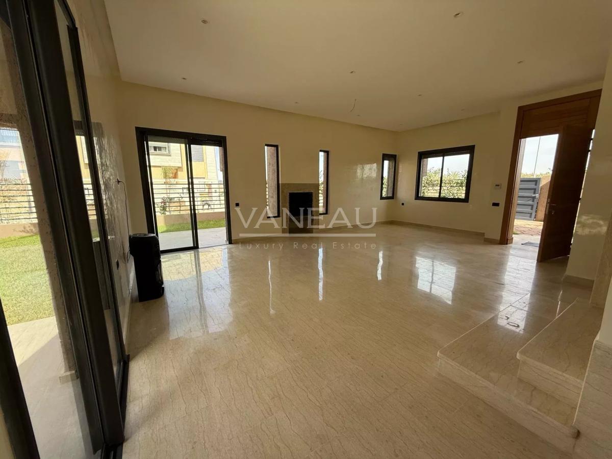 Villa d'angle de 188m2 situé à Targa