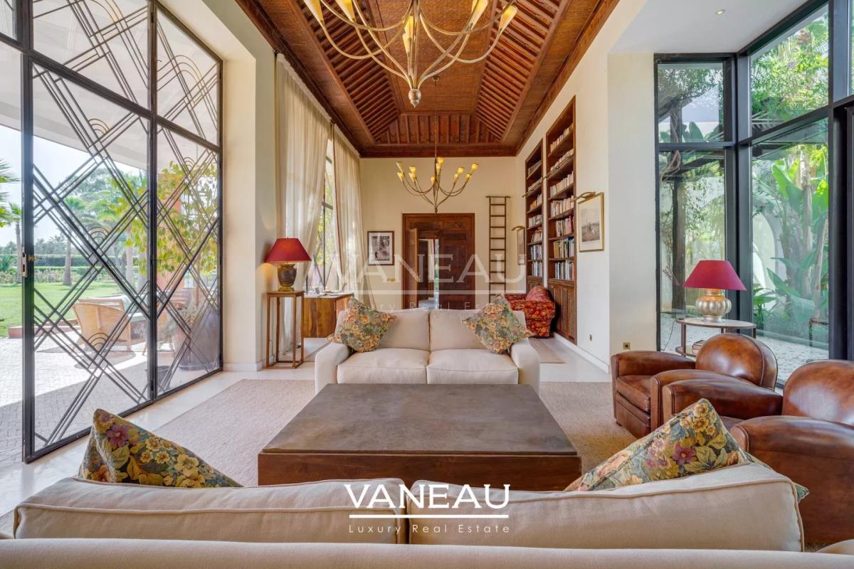 SUPERBE PROPRIÉTÉ À VENDRE AU COEUR D'UN GOLF DE PRÉSTIGE À MARR