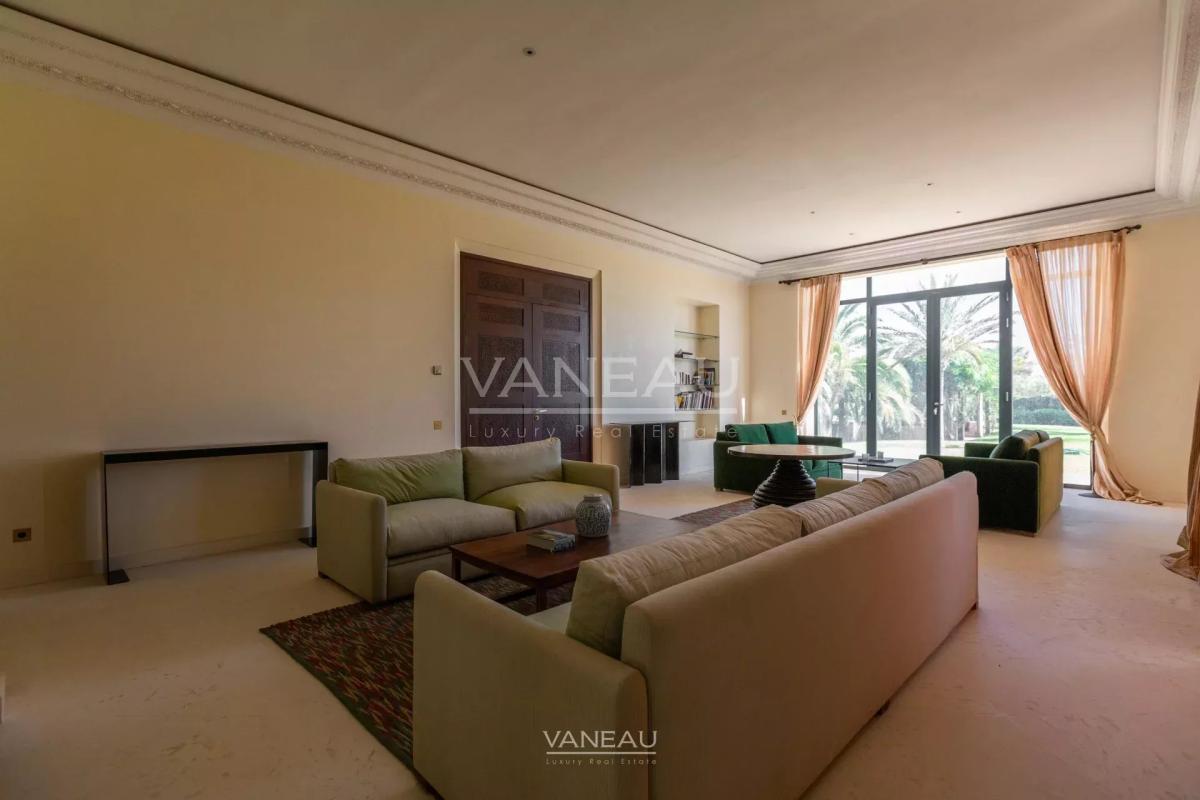 SUPERBE PROPRIÉTÉ À VENDRE AU COEUR D'UN GOLF DE PRÉSTIGE À MARR