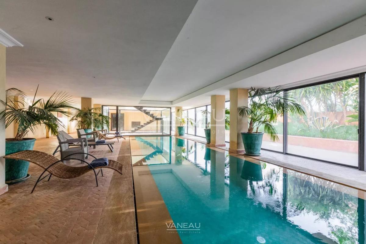 SUPERBE PROPRIÉTÉ À VENDRE AU COEUR D'UN GOLF DE PRÉSTIGE À MARR