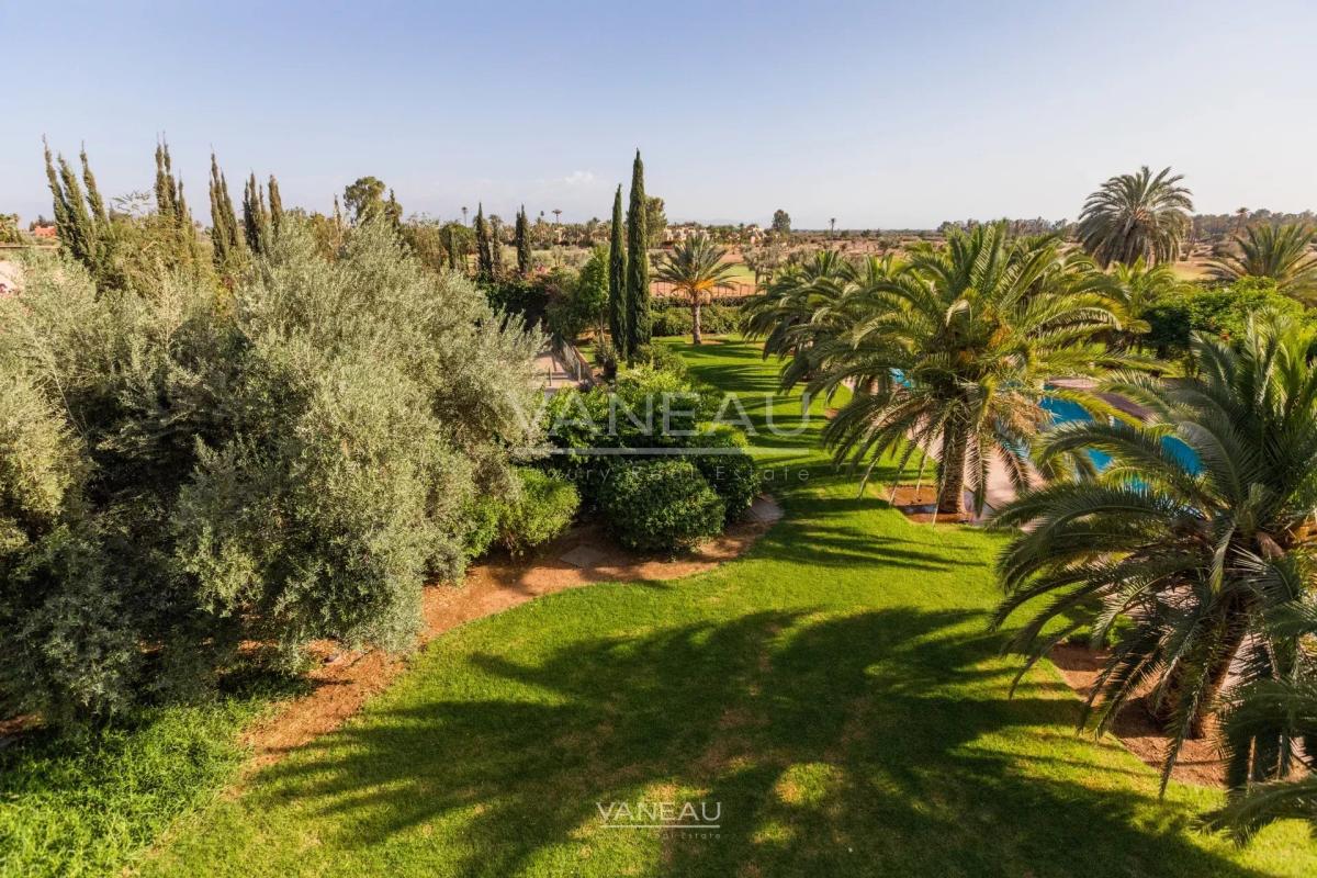 SUPERBE PROPRIÉTÉ À VENDRE AU COEUR D'UN GOLF DE PRÉSTIGE À MARR