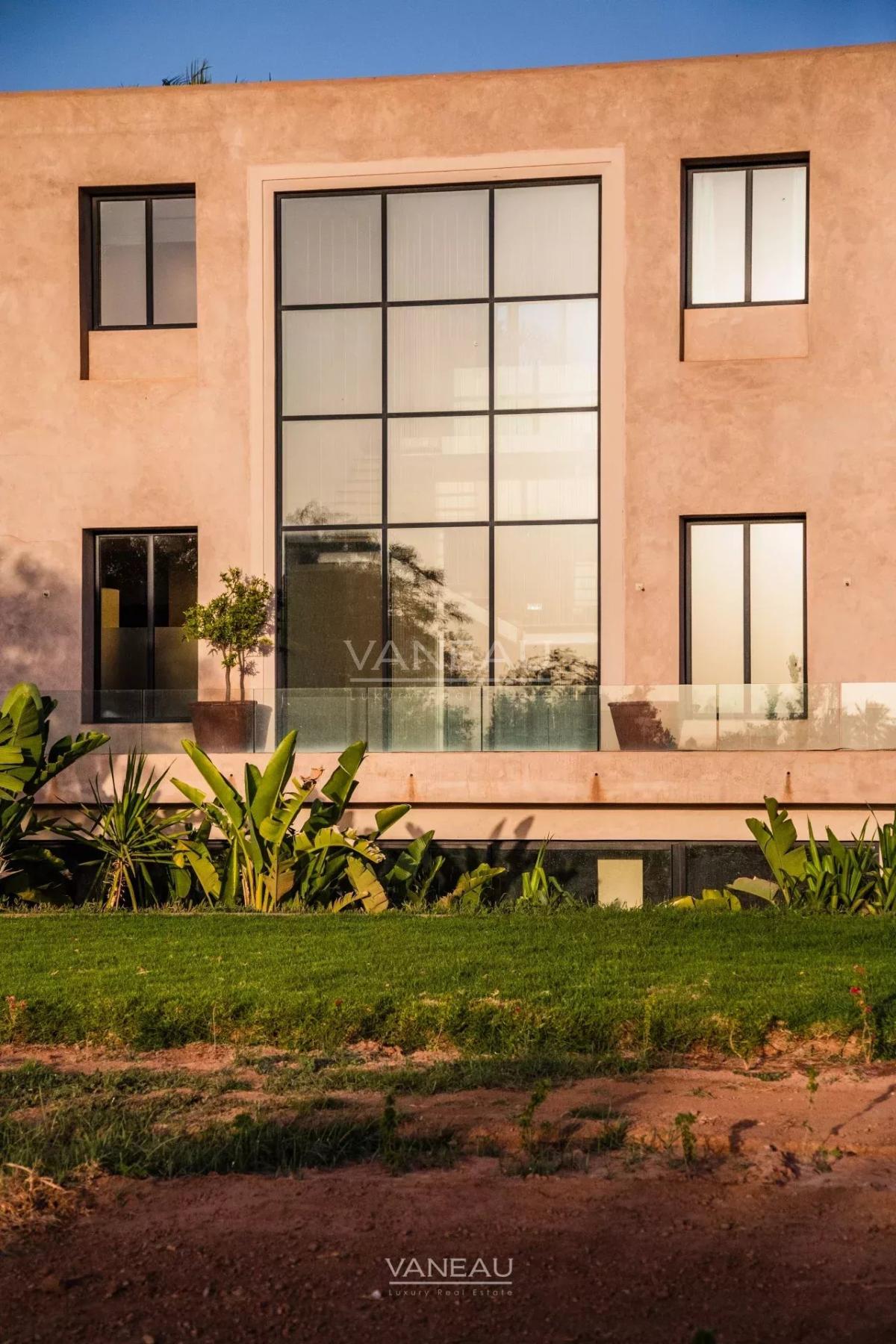 SUPERBE PROPRIÉTÉ À VENDRE AU COEUR D'UN GOLF DE PRÉSTIGE À MARR