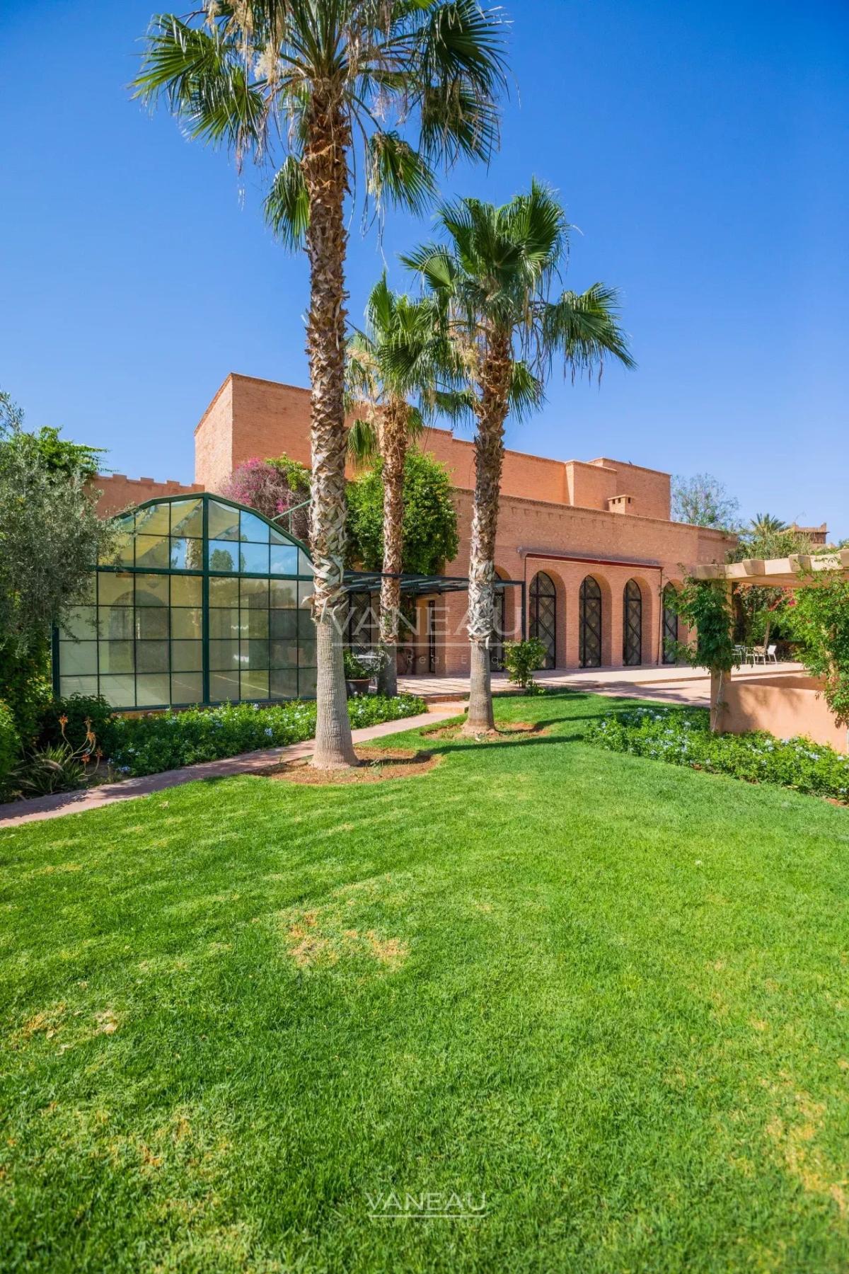 SUPERBE PROPRIÉTÉ À VENDRE AU COEUR D'UN GOLF DE PRÉSTIGE À MARR