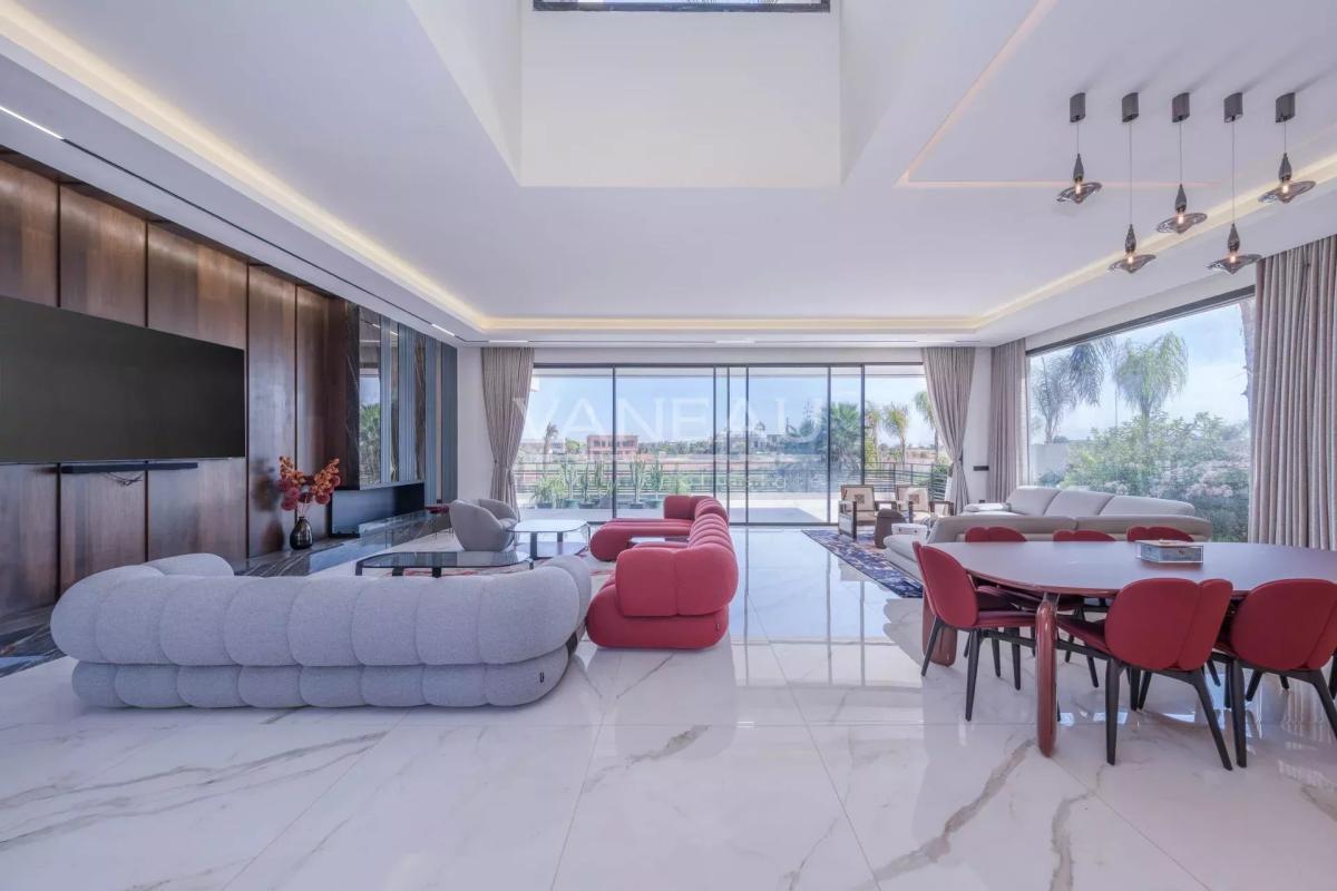 Villa au coeur d'un prestigieux golf