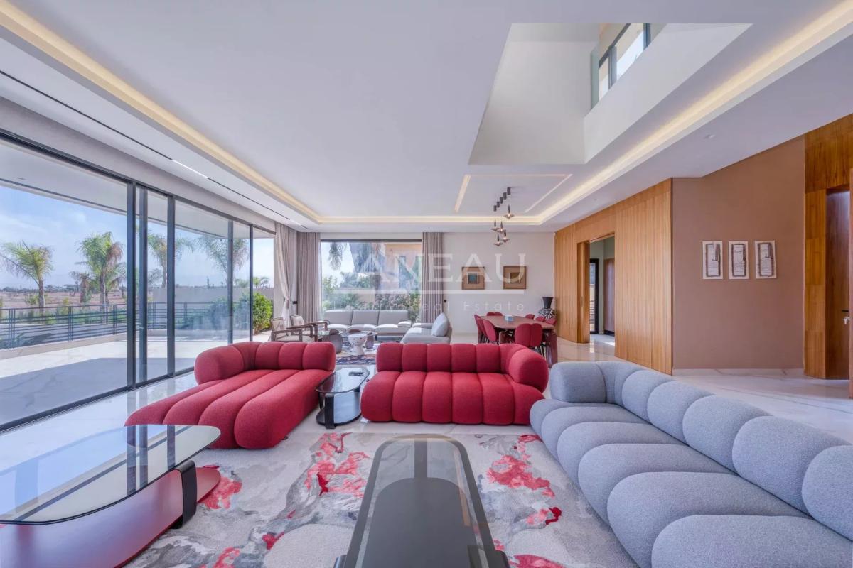 Villa au coeur d'un prestigieux golf