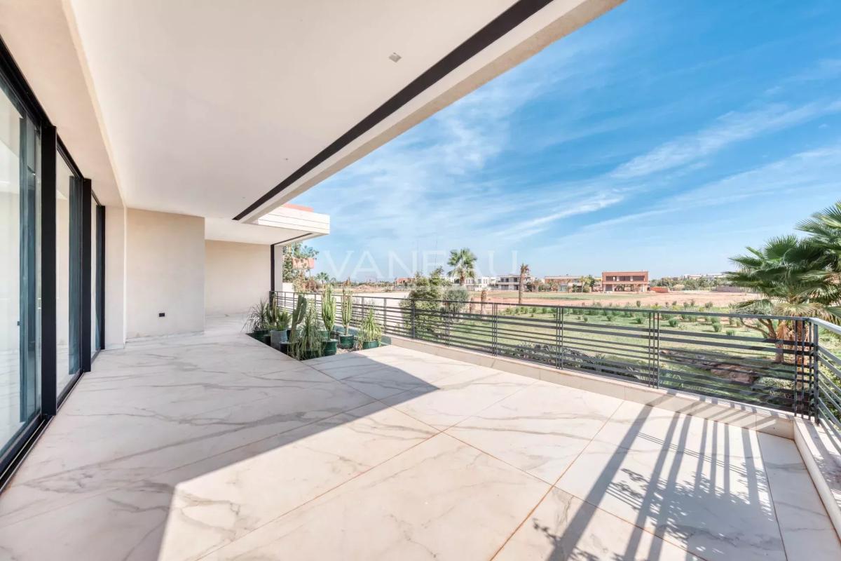 Villa au coeur d'un prestigieux golf