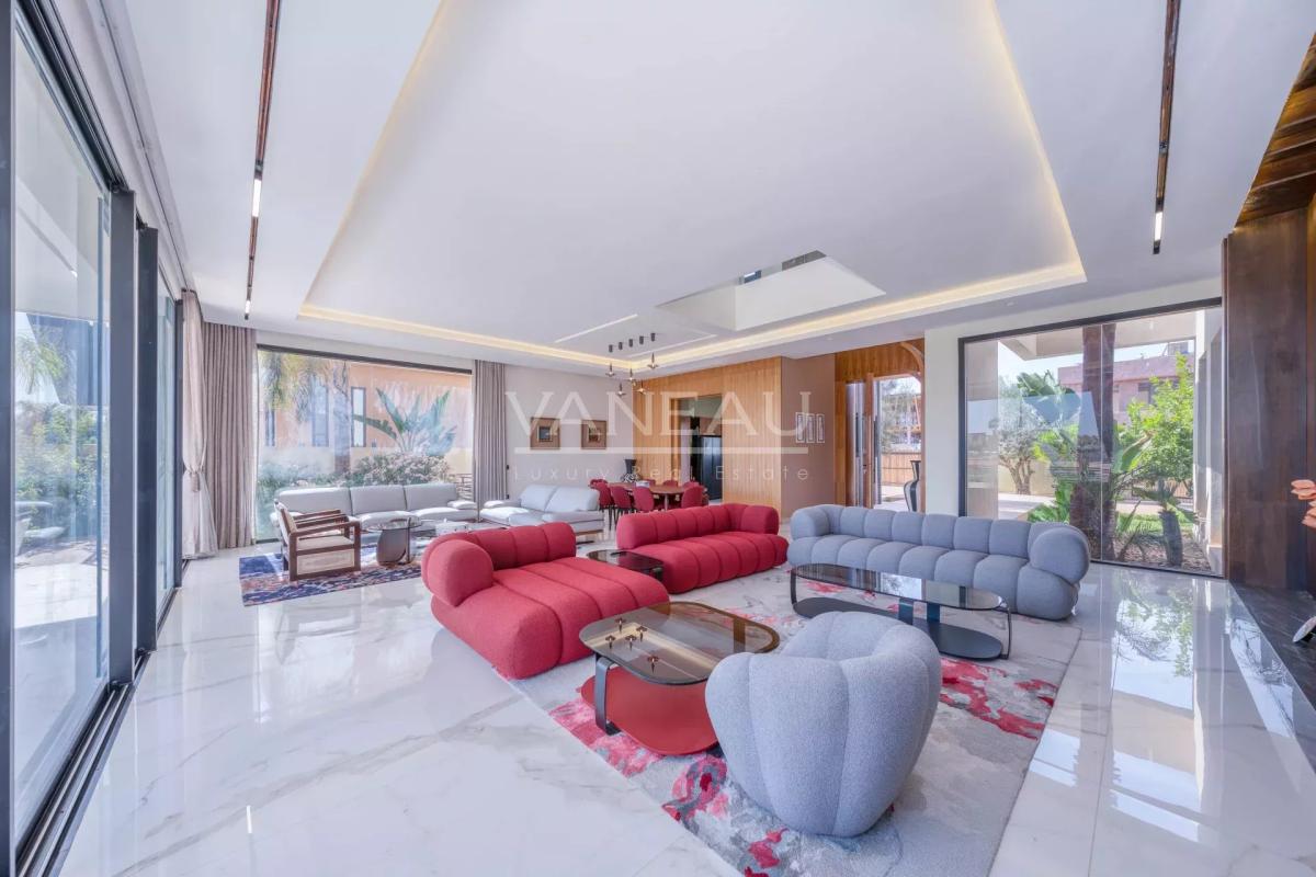 Villa au coeur d'un prestigieux golf