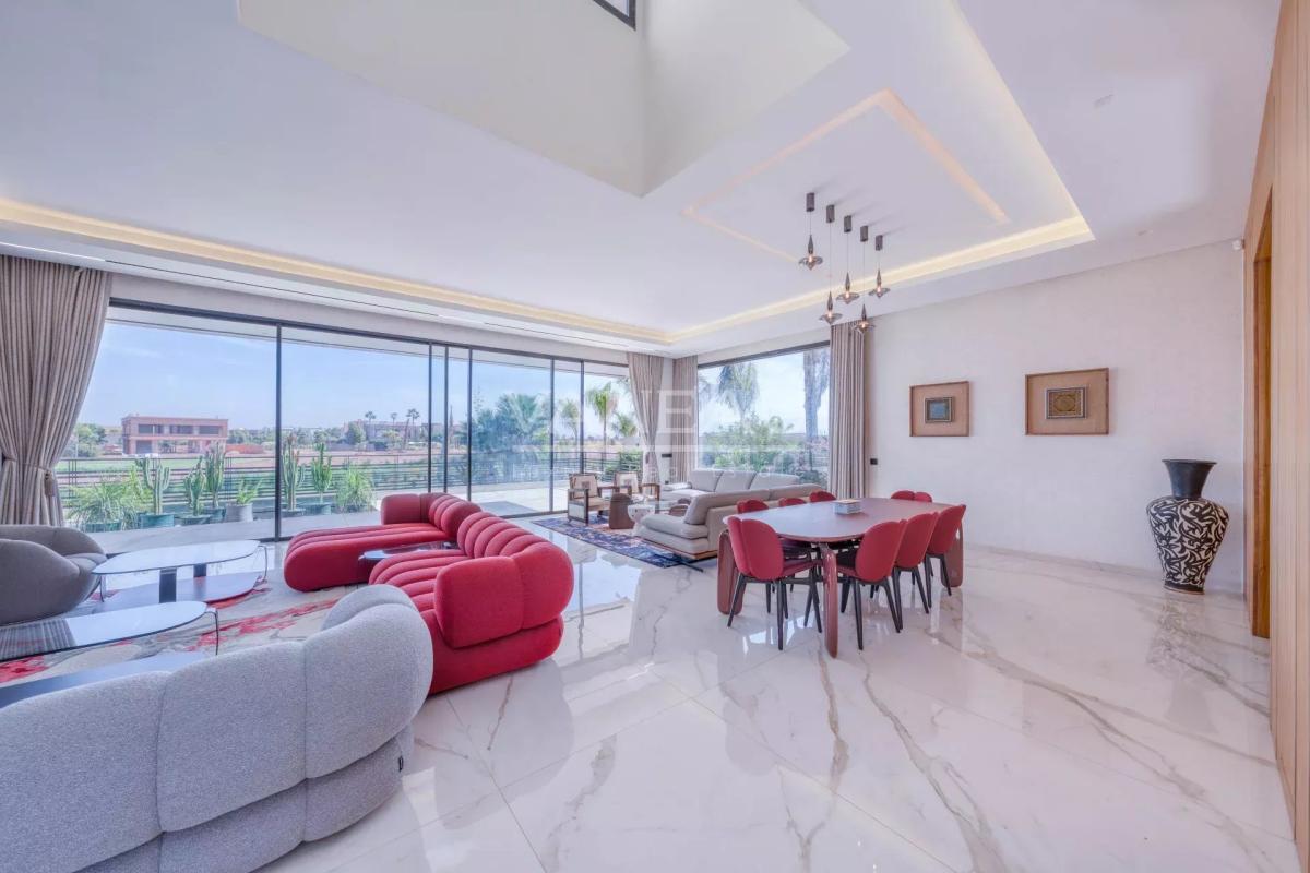 Villa au coeur d'un prestigieux golf