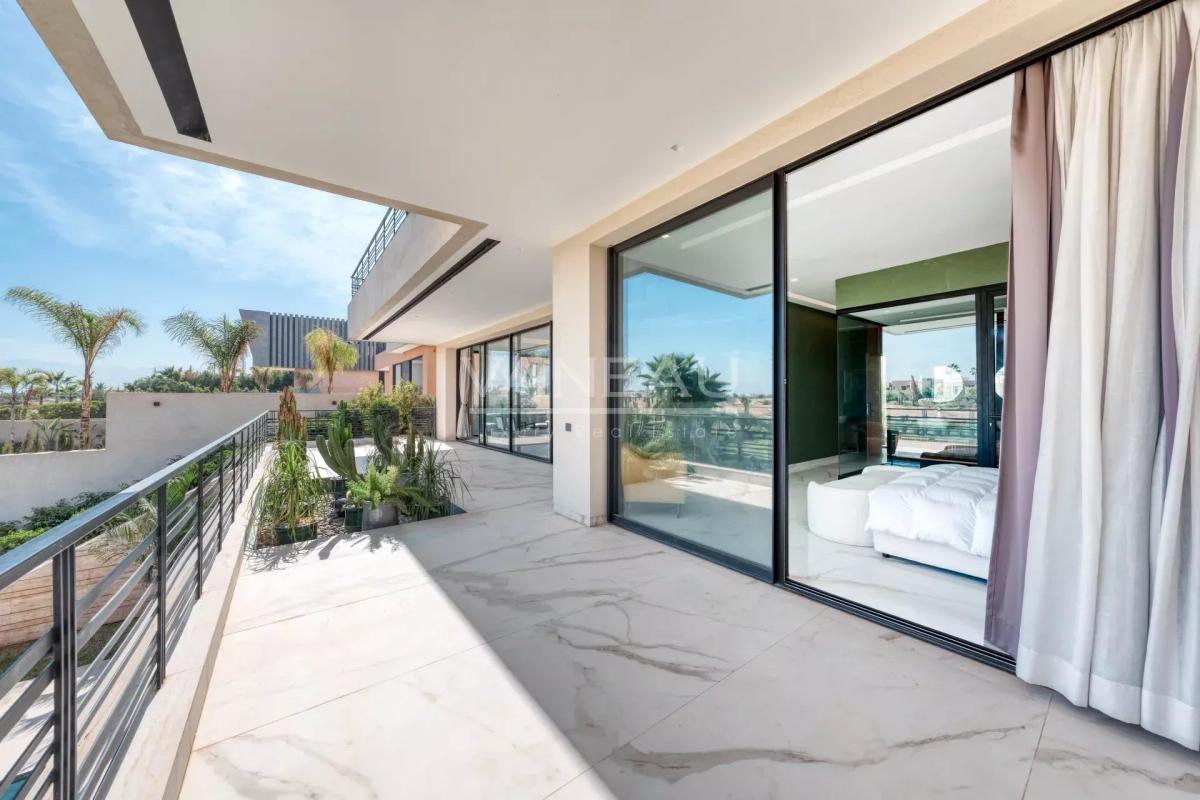 Villa au coeur d'un prestigieux golf