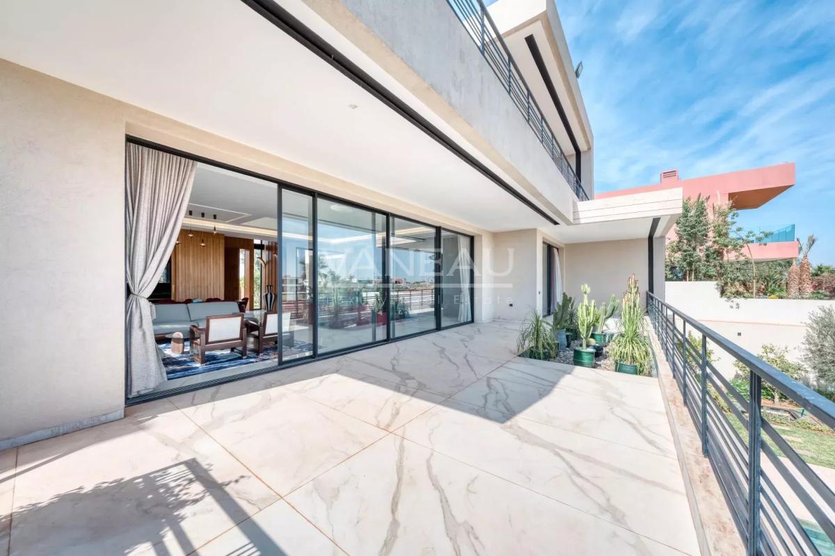 Villa au coeur d'un prestigieux golf