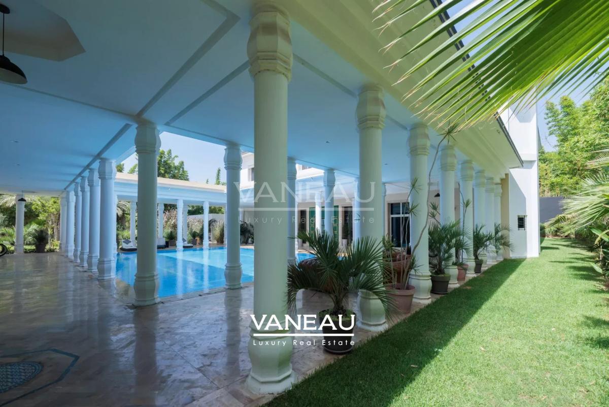 Palais à vendre au coeur de Souissi