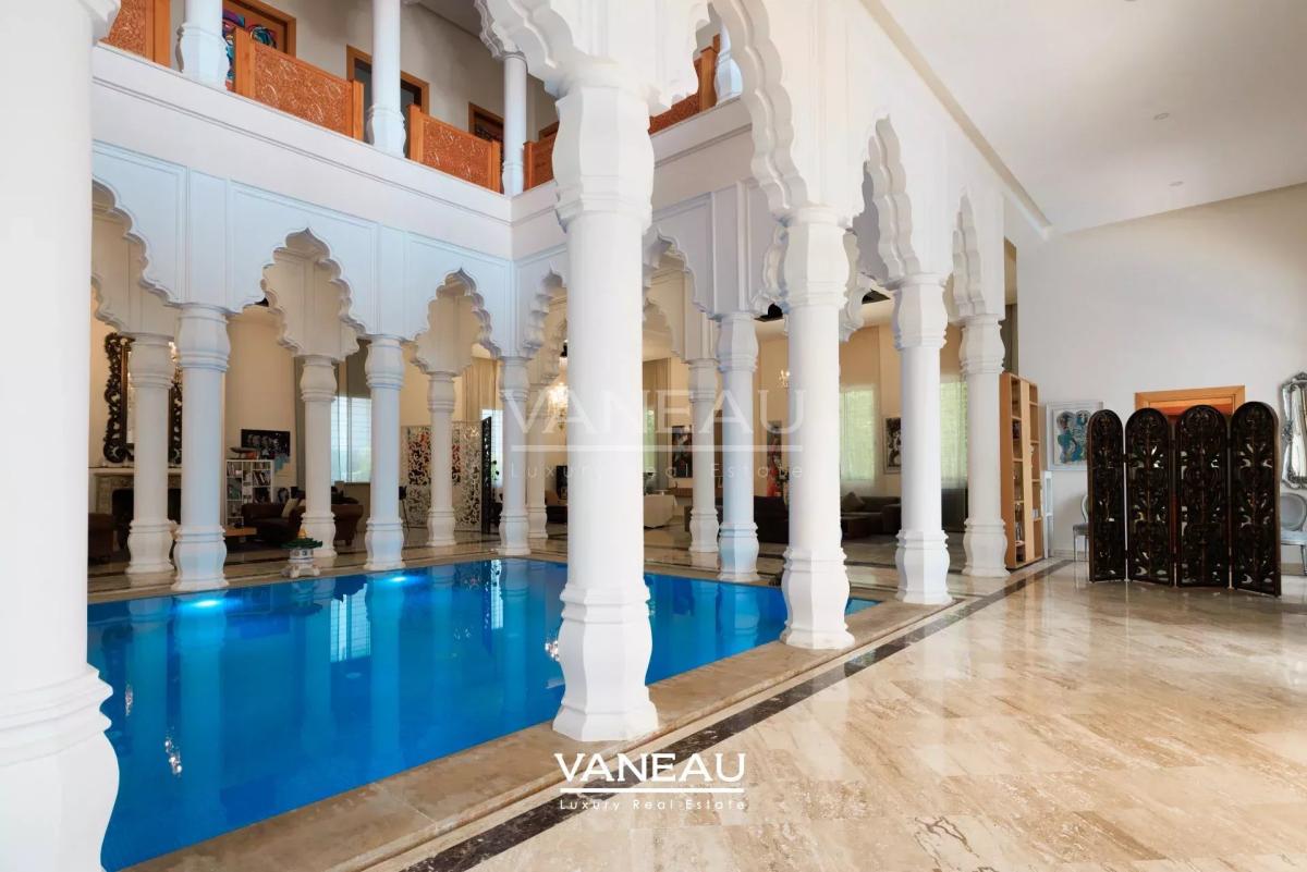 Palais à vendre au coeur de Souissi