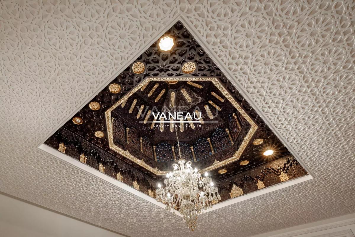 Palais à vendre au coeur de Souissi