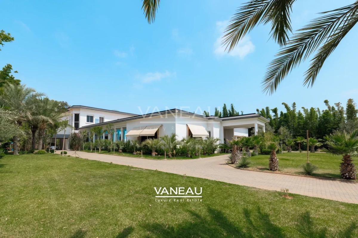 Palais à vendre au coeur de Souissi