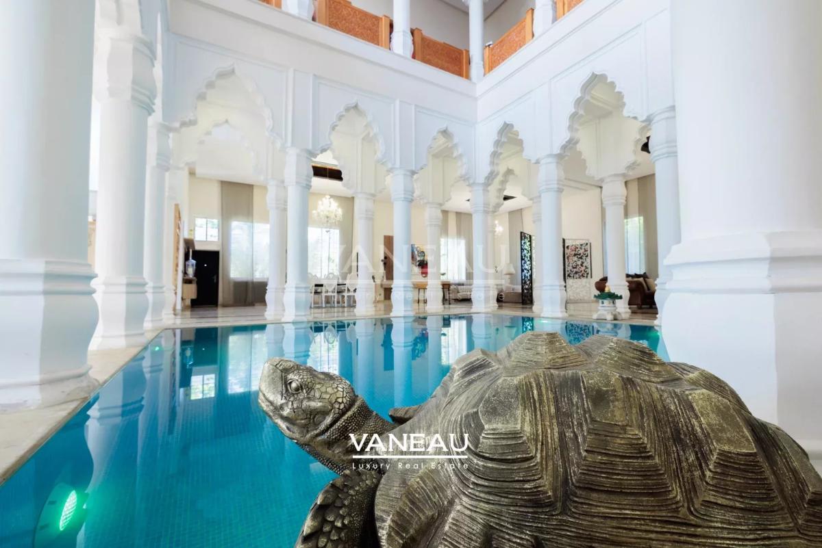 Palais à vendre au coeur de Souissi