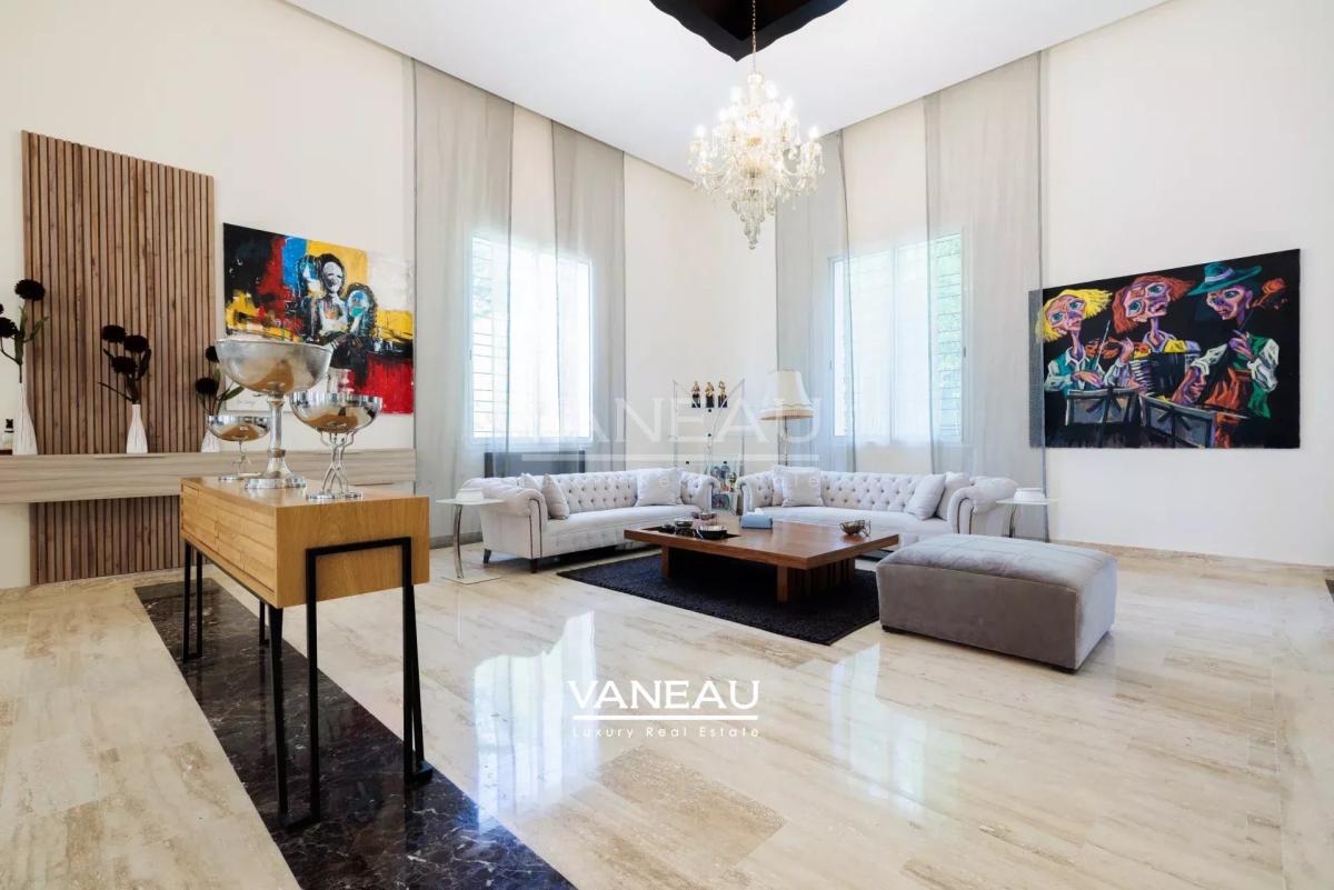 Palais à vendre au coeur de Souissi