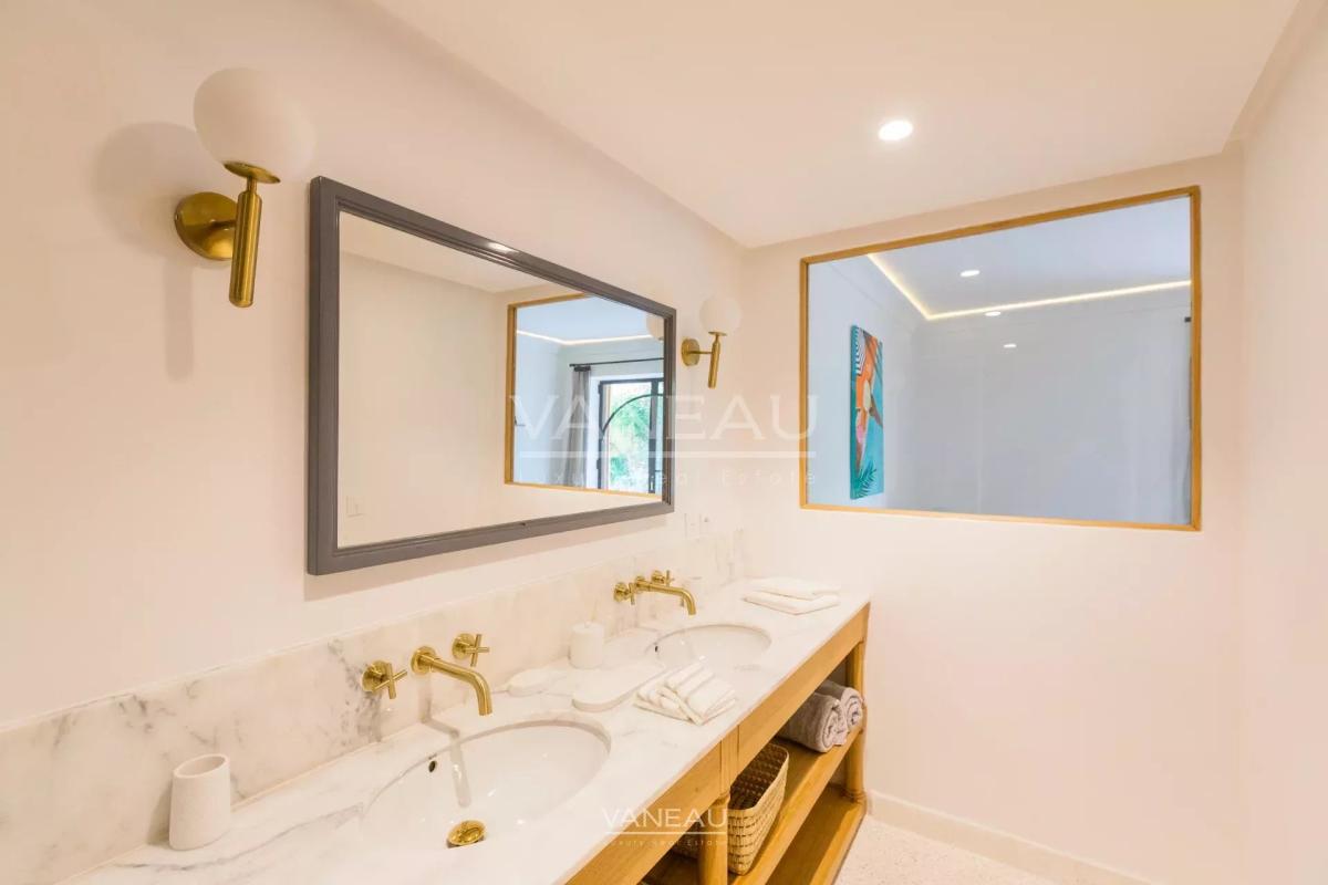 Appartement rdc avec avec piscine privée au coeur de l'Hivernage