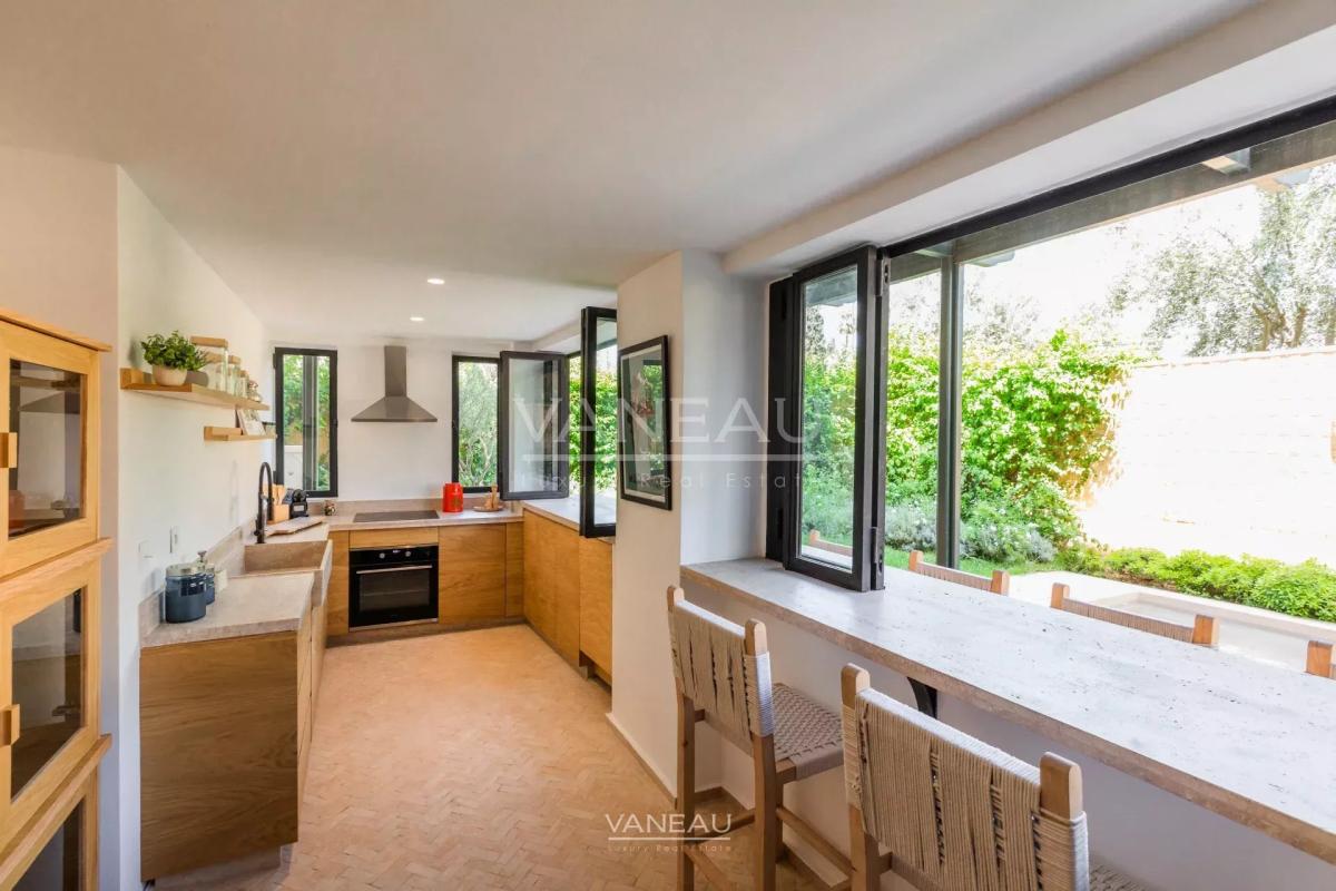 Appartement rdc avec avec piscine privée au coeur de l'Hivernage