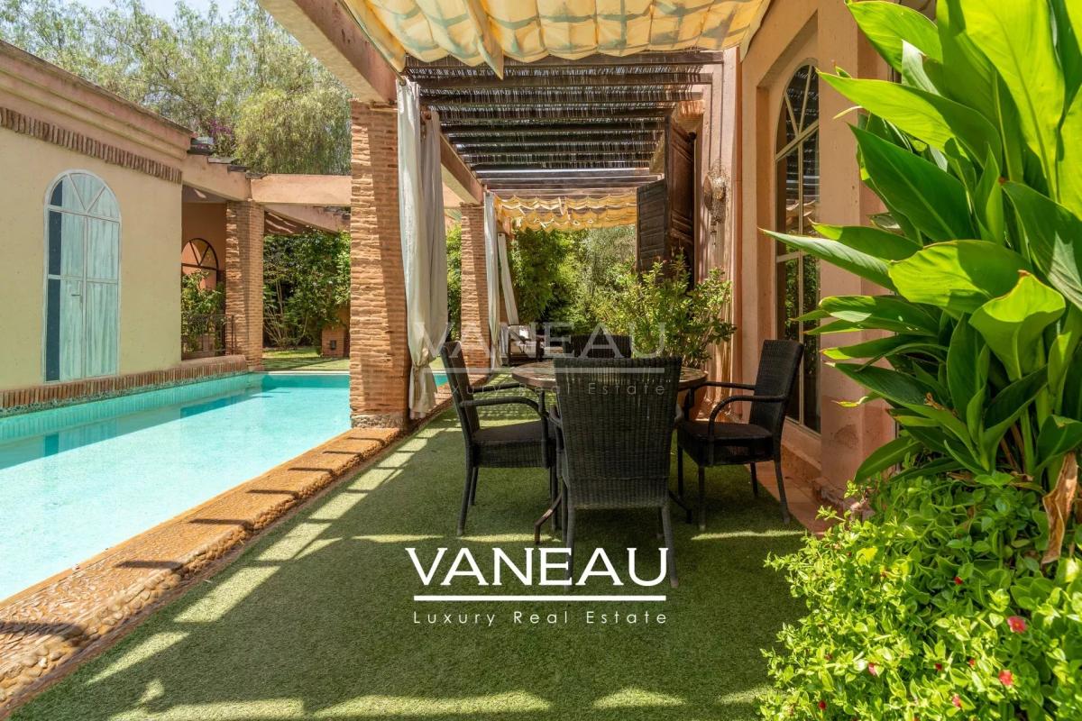 Charmente villa de 5 chambres Amelkis 1